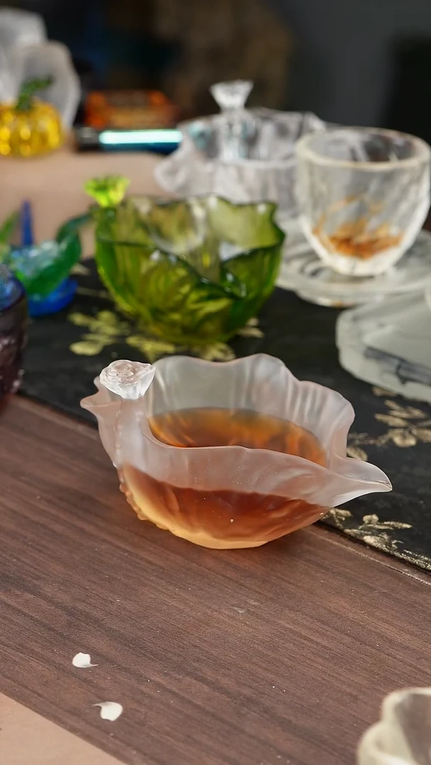 古法琉璃白色荷花公道