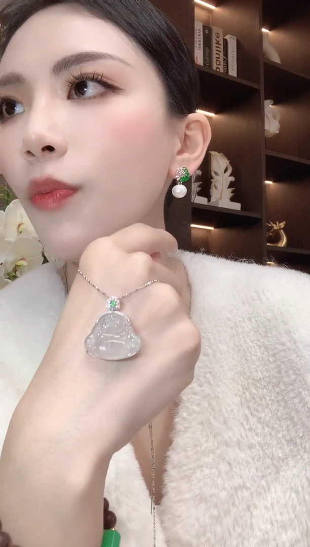 吊坠(不含链)18K金镶嵌翡翠C6