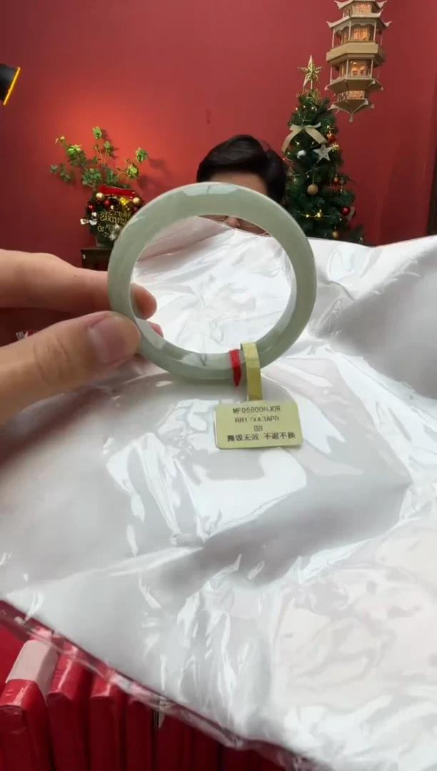 未镶嵌手镯翡翠翡翠手镯1
