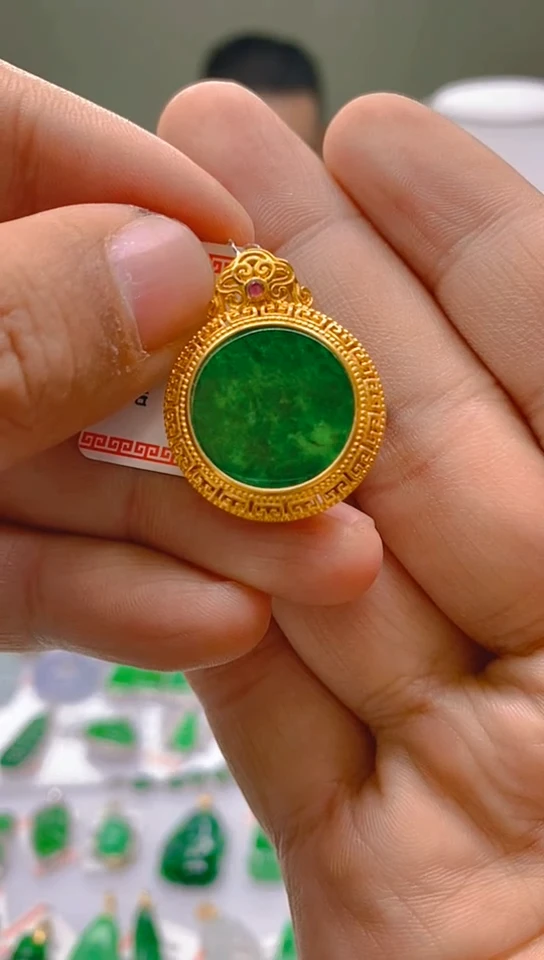 【闪购商品】翡翠颈饰18K金镶嵌新号开播，全场乱卖