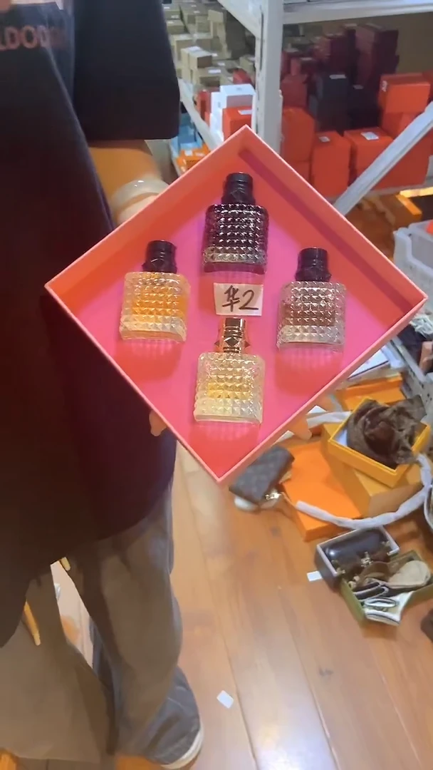 杯鸿辉家品牌瓷器，京东包邮！
