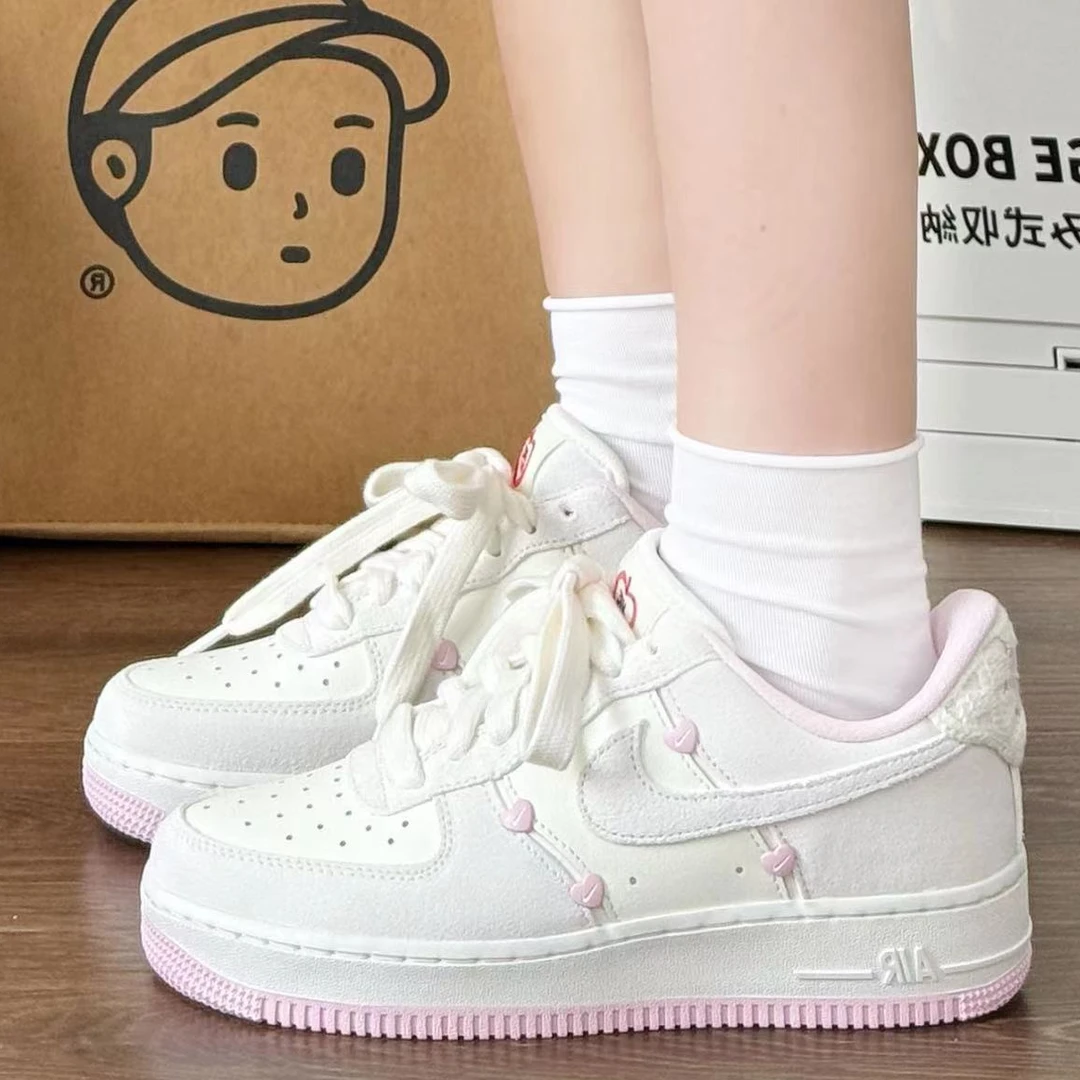 Nike/耐克Air Force 1 可爱风AF1 情人节限定 低帮板鞋HV5992-111
