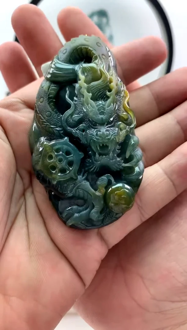 翡翠未镶嵌颈饰咨询客服链接