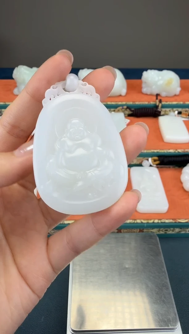 颈饰未镶嵌和田玉1