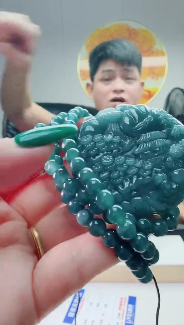 翡翠未镶嵌颈饰多样性随机发其一