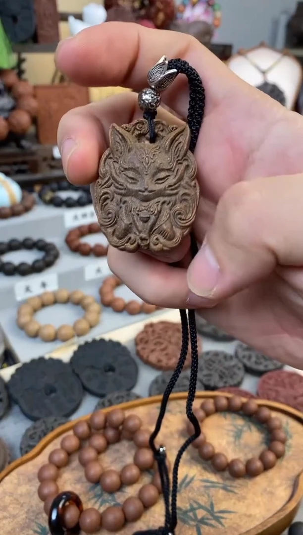 泥塑微瑕龙涎桂花合香牌