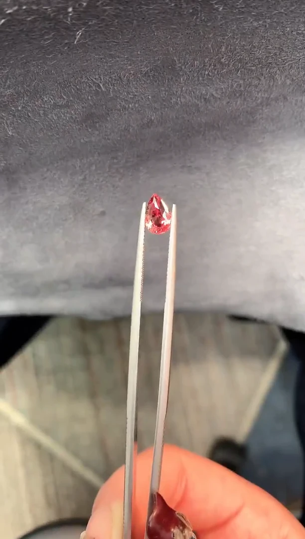 裸石蓝宝石1.51无烧帕帕拉恰