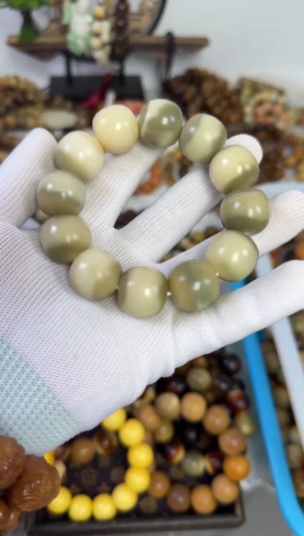 白玉菩提手串20.5海浪微瑕