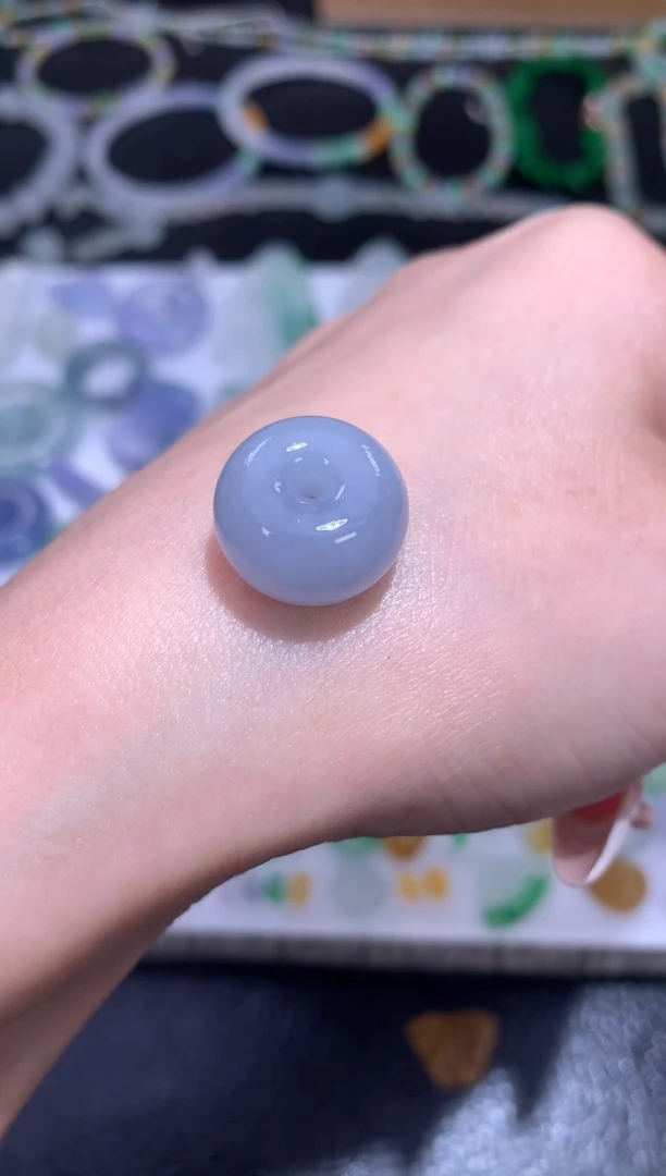 定制翡翠未镶嵌扣子