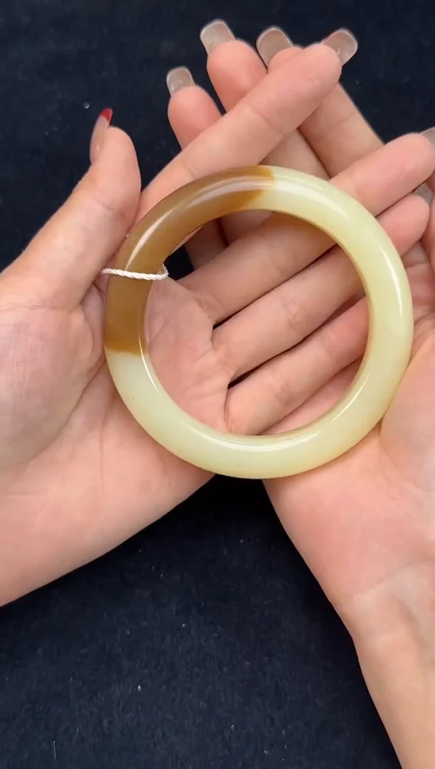 未镶嵌手镯和田玉（糖玉）若羌糖黄口手镯56+