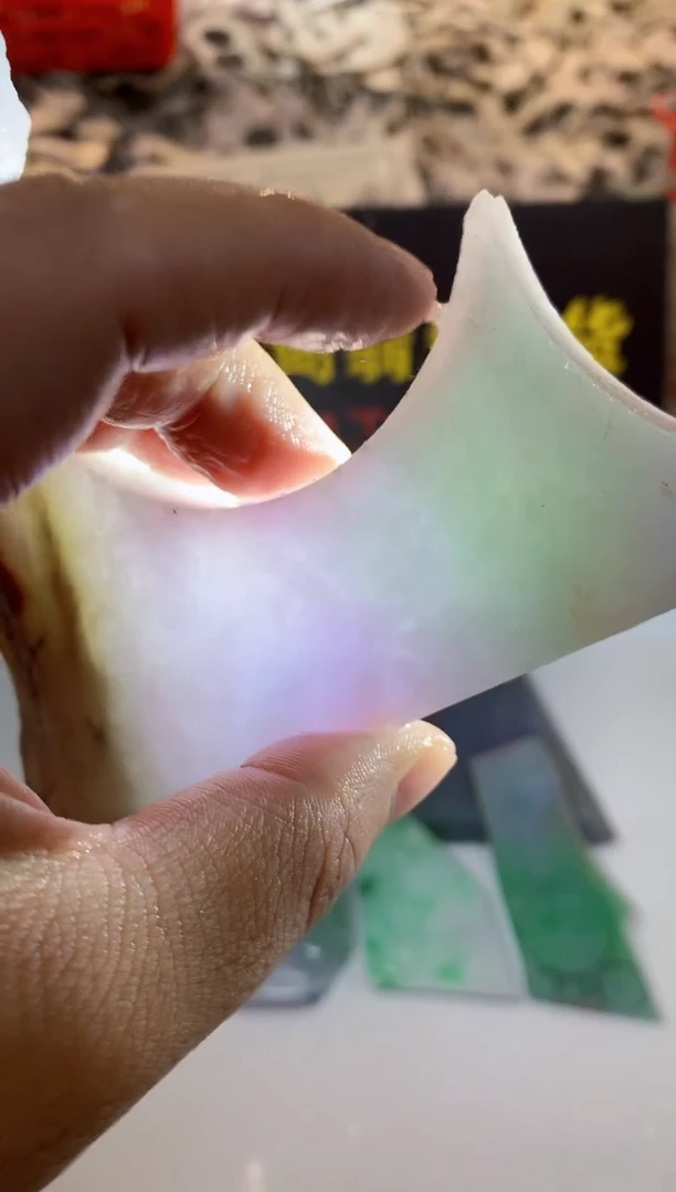 散珠翡翠0东0翡翠珠宝657