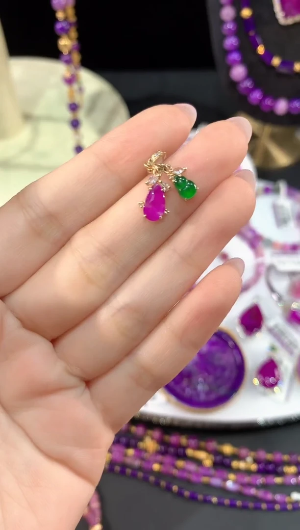 苏纪石（舒俱来）18K金镶嵌，提溜