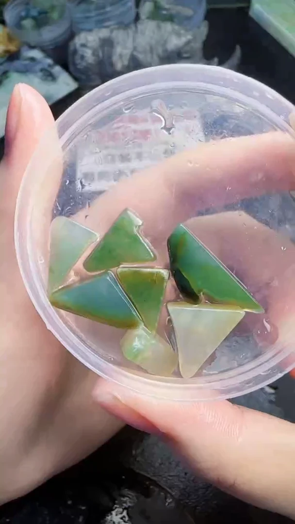 未镶嵌挂件翡翠天然翡翠097