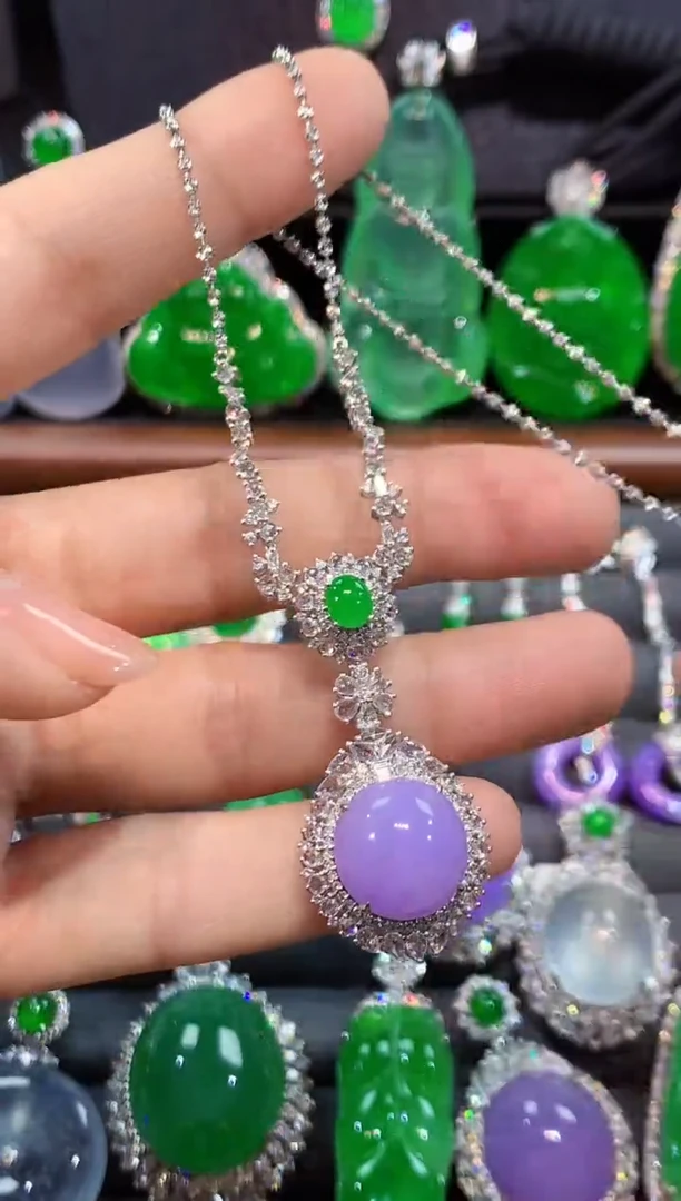 项链18K金镶嵌翡翠套链