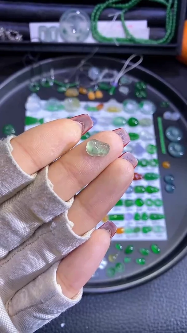 未镶嵌挂件翡翠貔貅