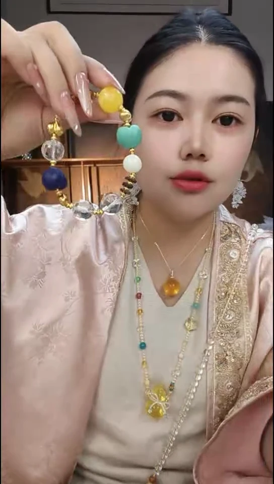 无非金属卡西百露穿搭饰品