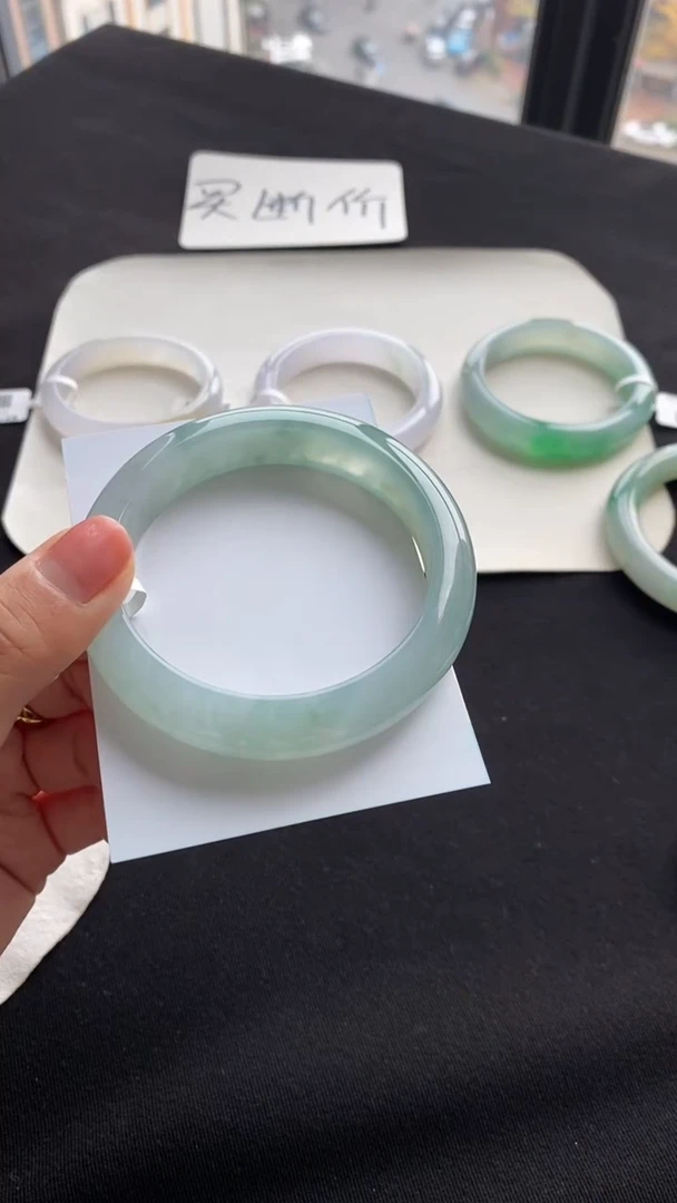 【闪购商品】翡翠手镯未镶嵌57正圈--不退不换