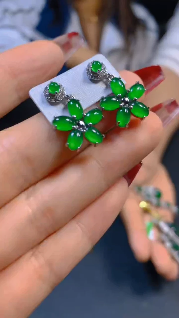 【闪购商品】翡翠耳饰未镶嵌0582035675多样性发一