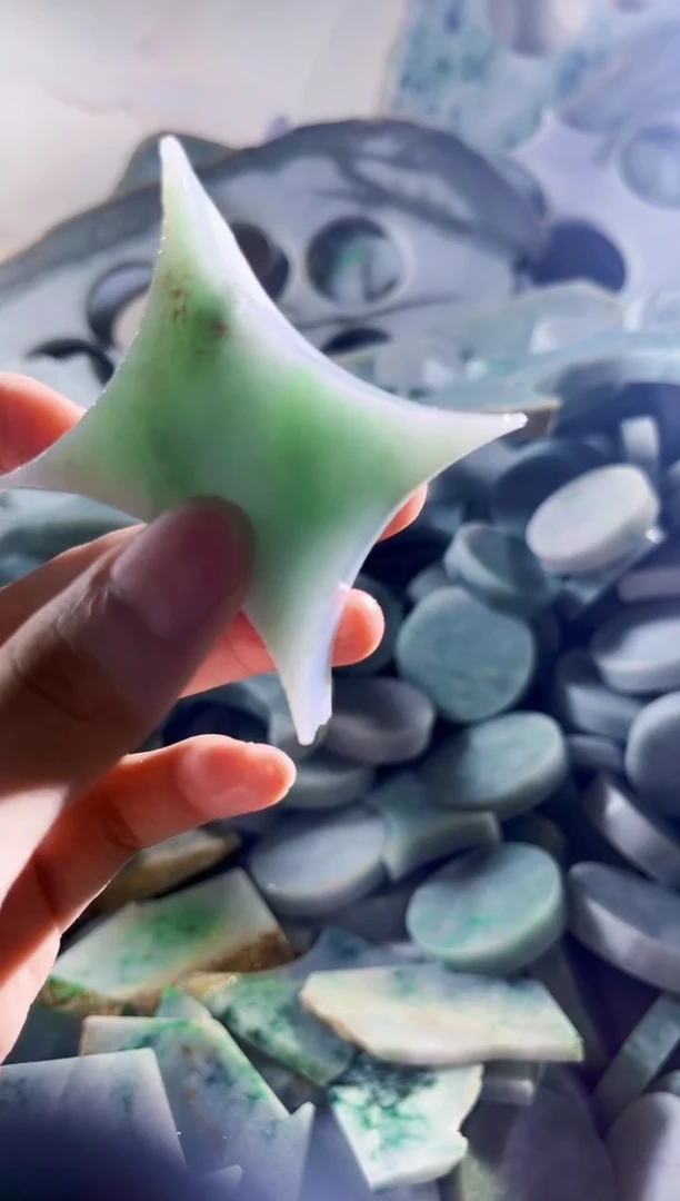 翡翠裸石缅甸翡翠A货陈1485