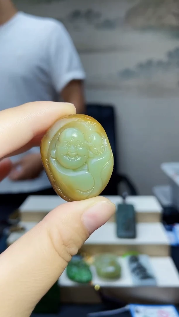 和田玉未镶嵌颈饰1