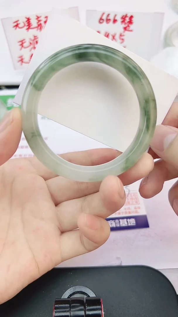 未镶嵌手镯石英质玉79-54/55