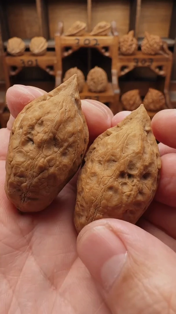 【闪购商品】文玩核桃吊坠CJC楸子开播福利