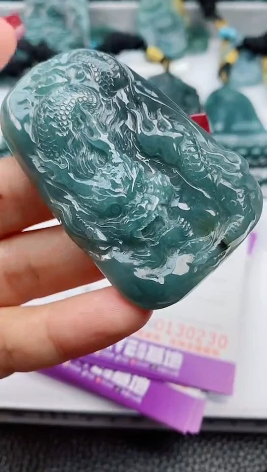 【闪购商品】翡翠颈饰未镶嵌