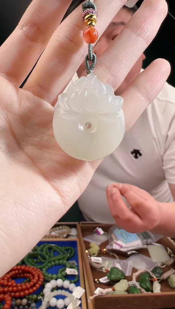 颈饰未镶嵌和田玉多样性发货 拍一单发一个