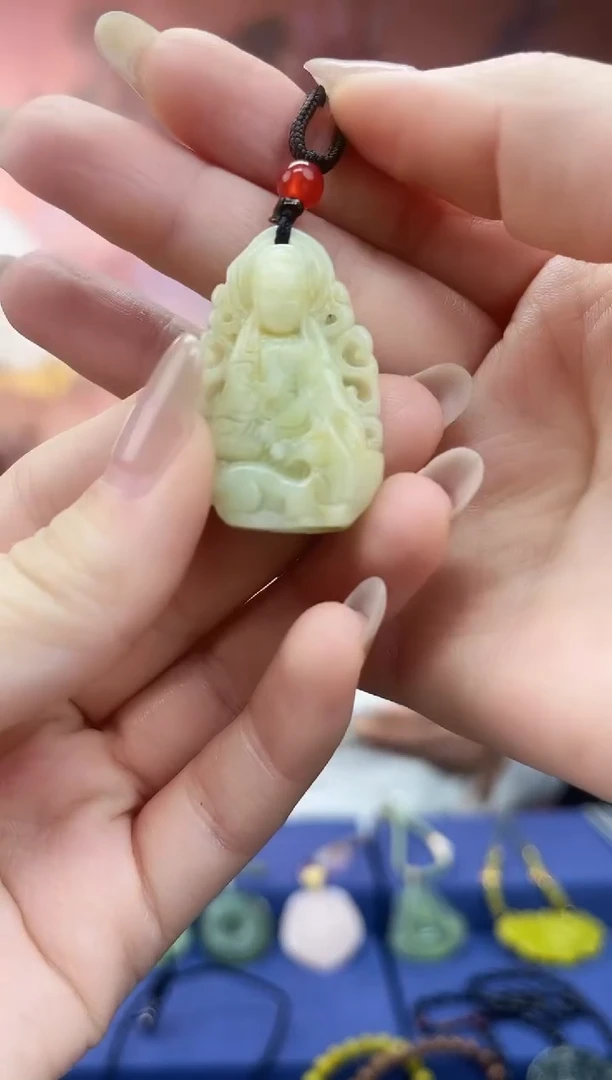 未镶嵌岫玉吊坠·