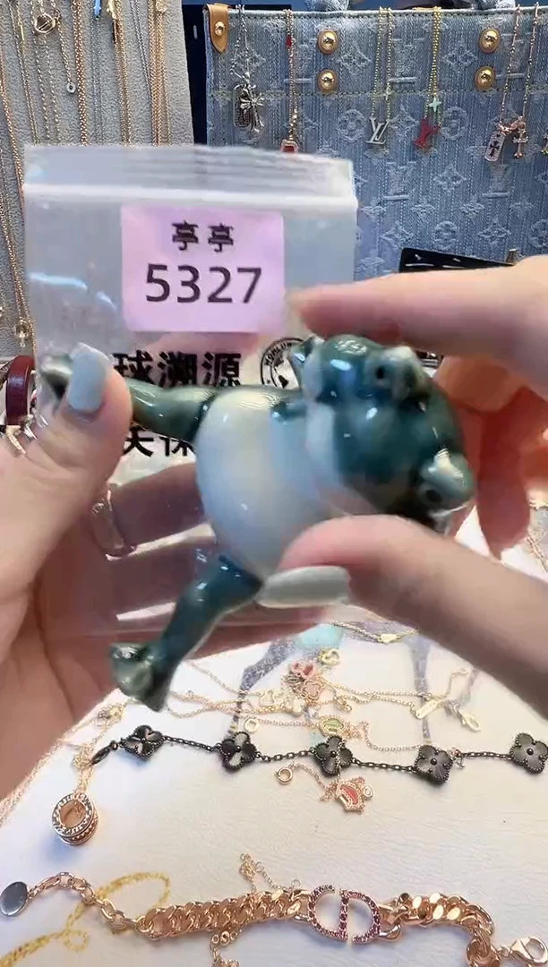 瓷片猫*彧贤聚宝阁彧贤聚宝阁