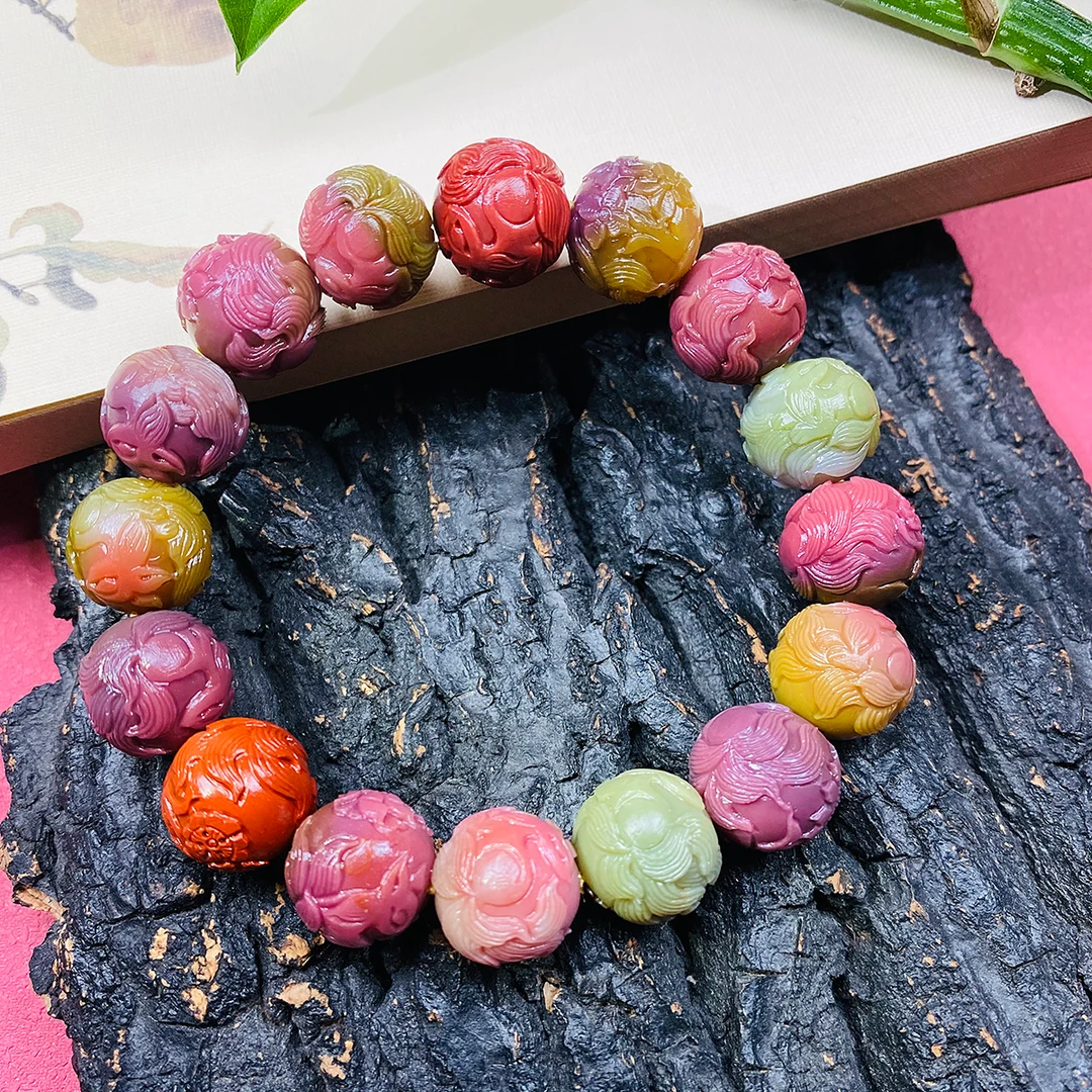 天然老矿七彩盐源玛瑙手工精雕俏色十二月花九尾狐圆珠手串