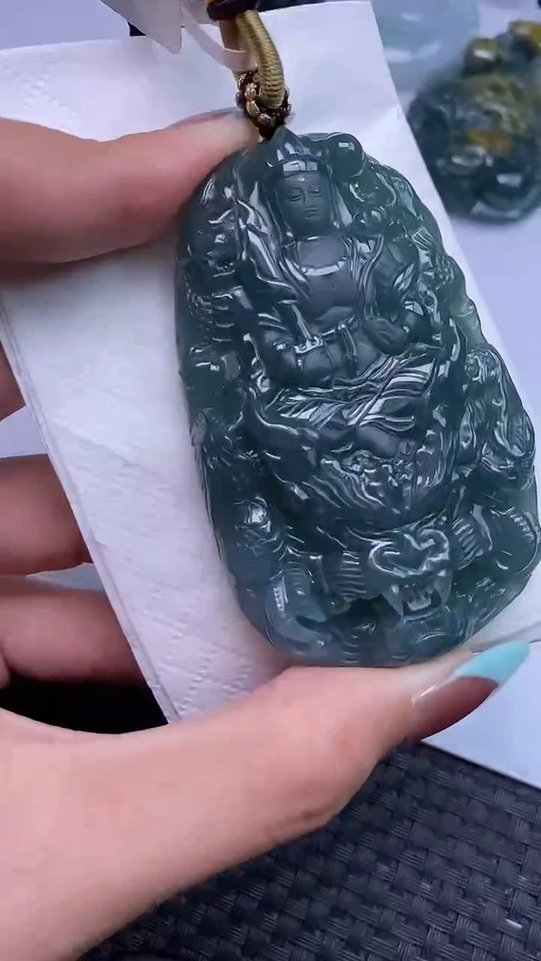 翡翠未镶嵌颈饰9605