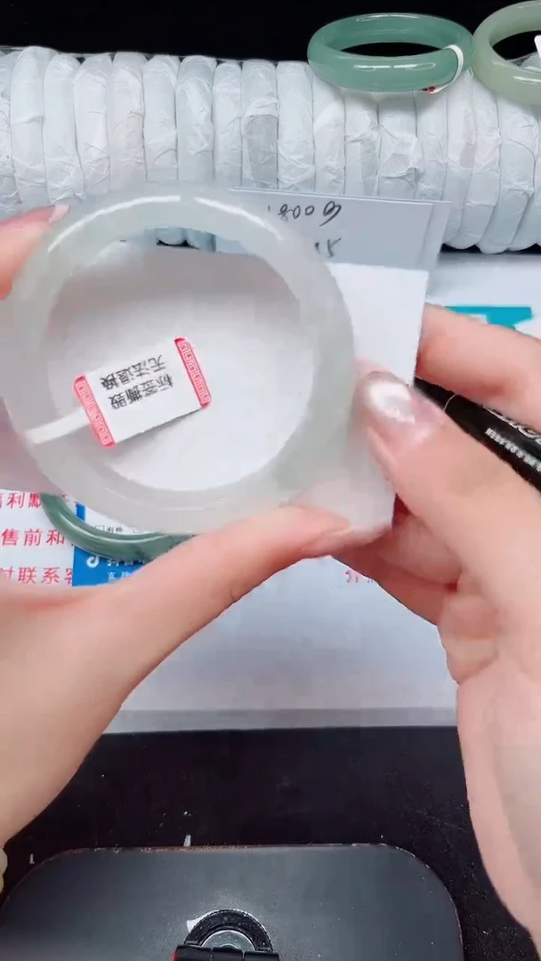未镶嵌手镯石英质玉120-52/53
