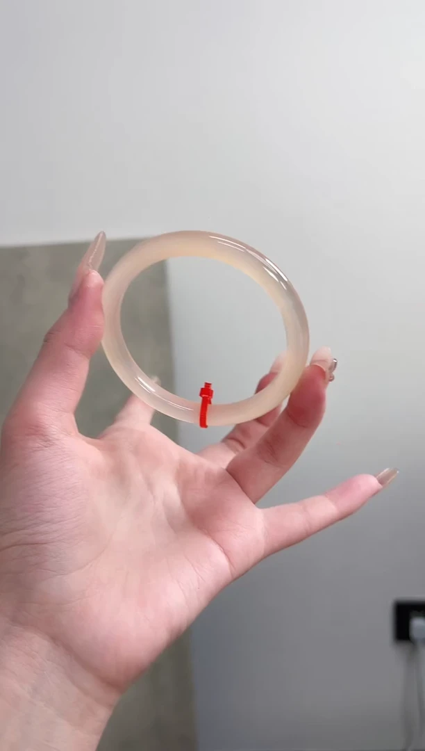 【闪购商品】玛瑙/玉髓手镯未镶嵌59-60圈 需要包容圆条