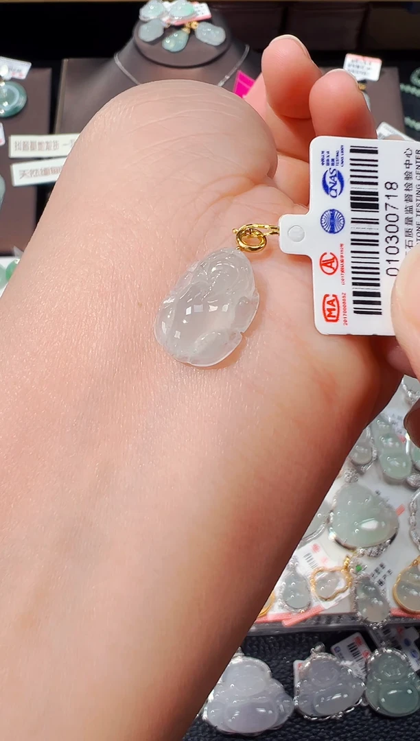 【闪购商品】翡翠吊坠(不含链)18K金镶嵌貔貅吊坠718