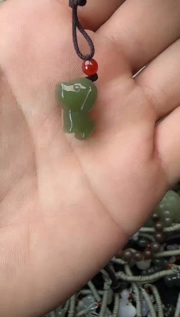 颈饰未镶嵌和田玉拍一发一