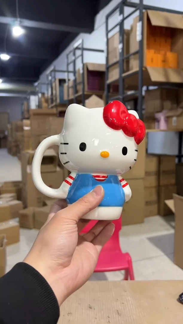 【闪购商品】杯陶瓷条纹kt全身杯