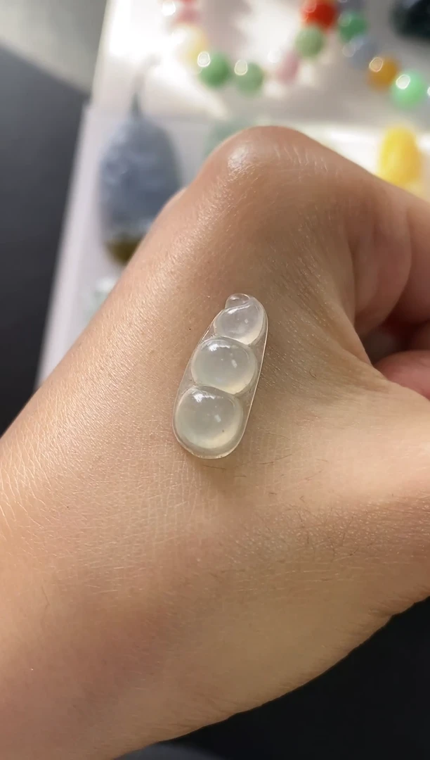 未镶嵌定制翡翠豆子~
