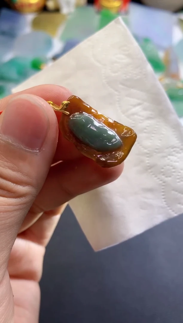 【闪购商品】翡翠吊坠(不含链)未镶嵌230