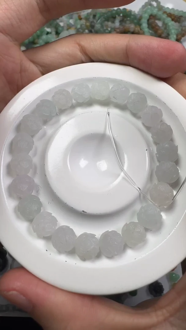 翡翠未镶嵌颈饰冰*?【闪购商品】 天然翡翠