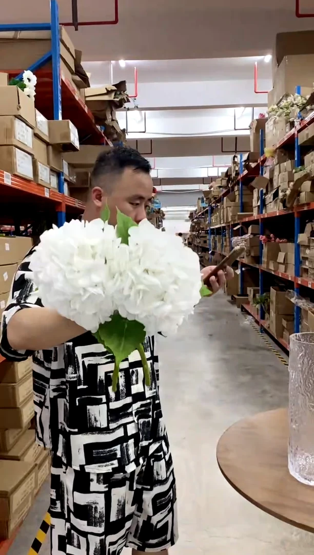 仿真花超大号绣球2枝白色