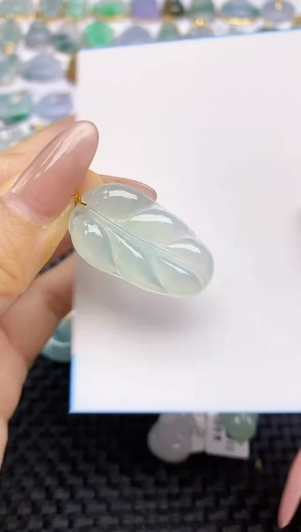 【闪购商品】翡翠颈饰18K金镶嵌天然A货翡翠 44