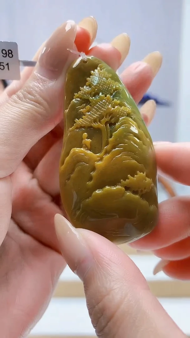 未镶嵌定制翡翠5145MM-毛货挂件62