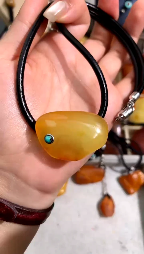 【闪购商品】蜜蜡裸石未镶嵌似玉