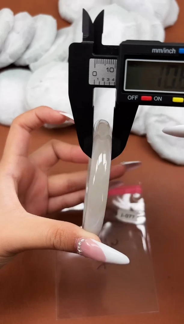 精品手镯，一物一拍J-077