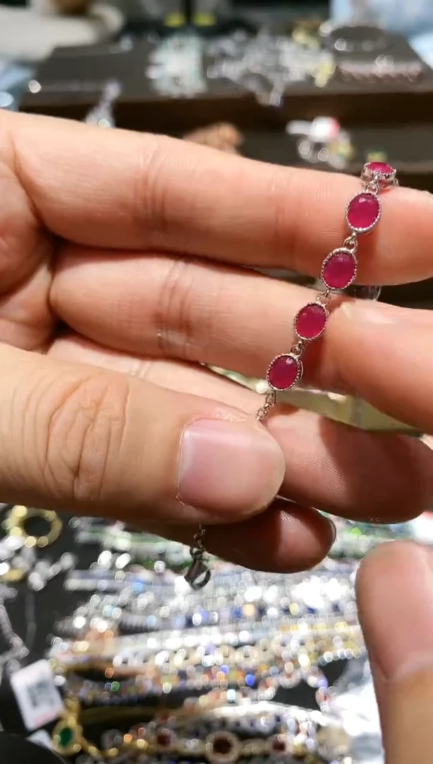 【闪购商品】红宝石手链银S925镶嵌手链