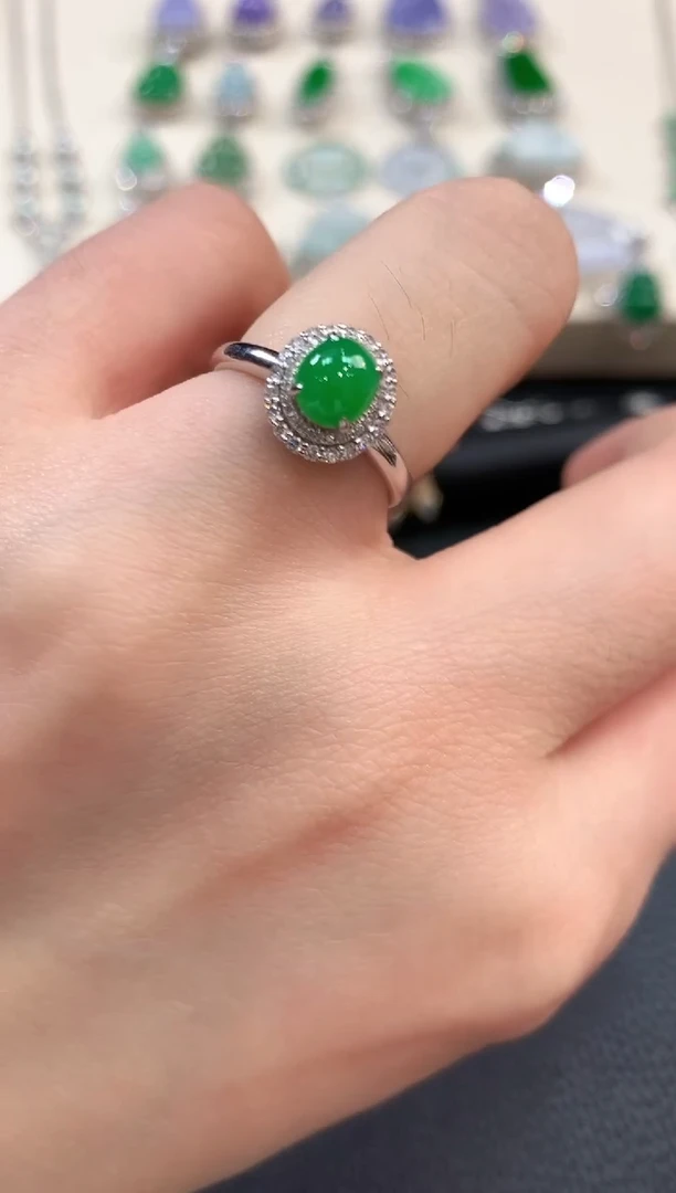 【闪购商品】翡翠戒指18K金镶嵌b54