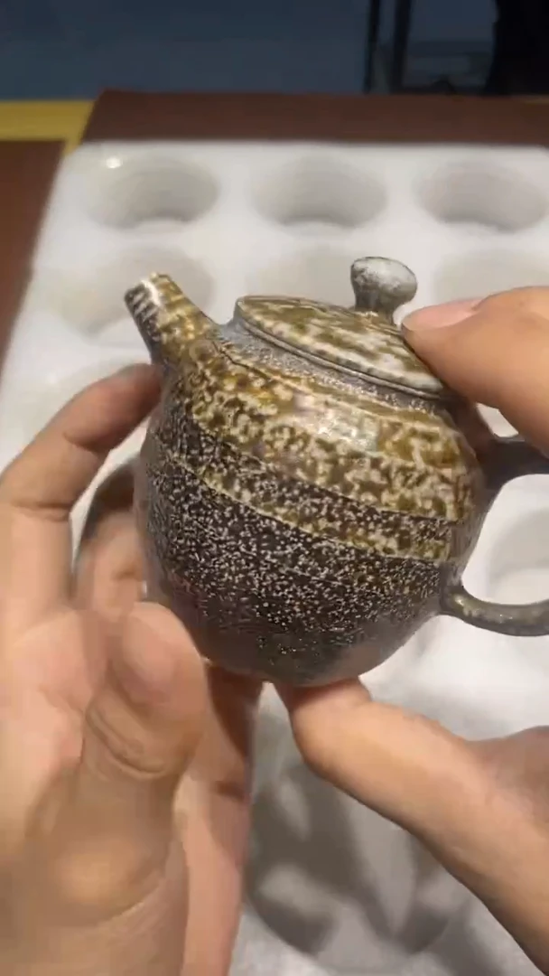 奢瓷/瑞寅柴烧茶器（壶）185 微瑕