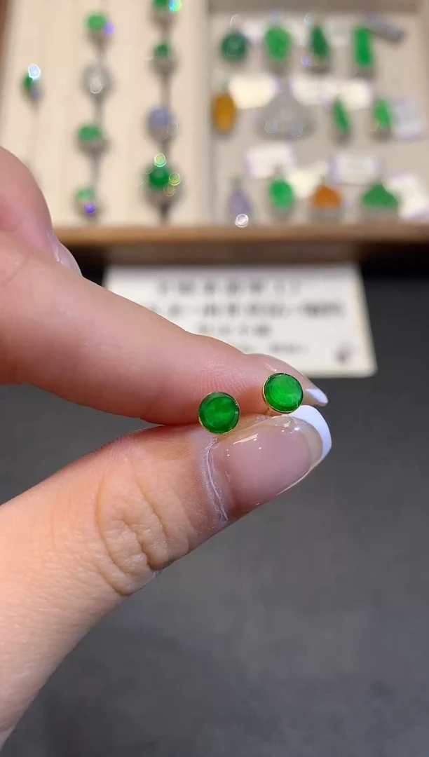 翡翠18K金镶嵌耳饰L1751多样性发其一