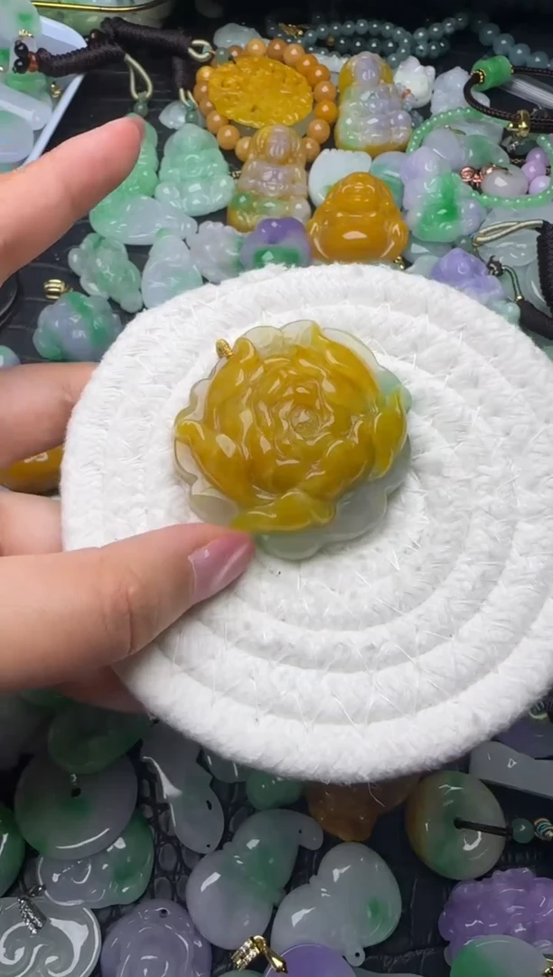 颈饰未镶嵌翡翠缅甸翡翠吊坠